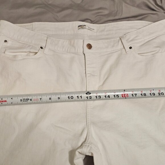 Levi's Cream Ankle Cropped Pants - Picture 2 of 7